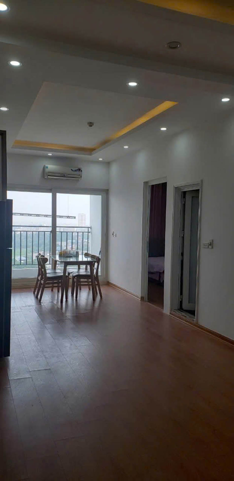 Cho thuê căn hộ A7 tiến bộ tầng trung CCB148